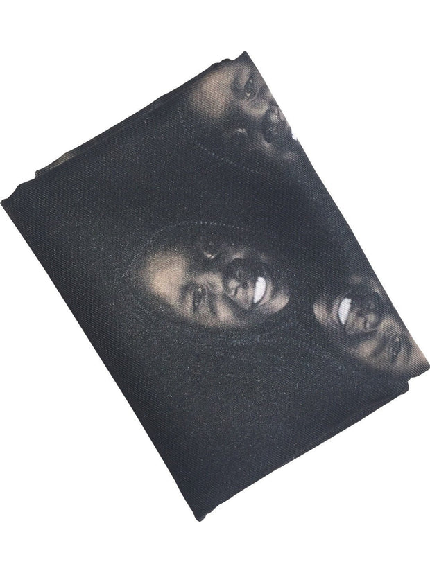 Pocket Square: "She Smiles"
